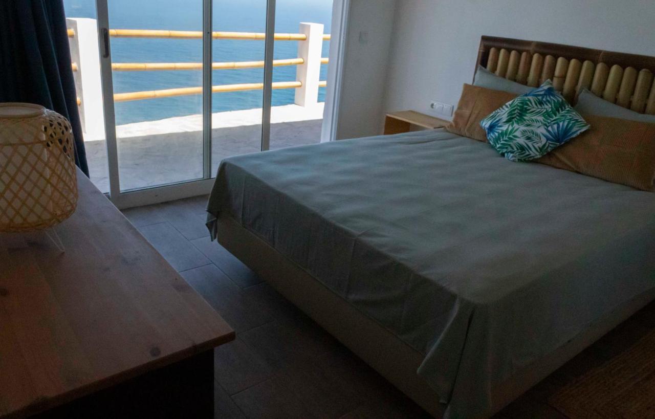 Rm Hotel *