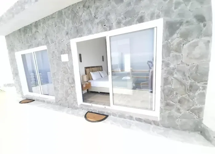 Rm Green Hotel
